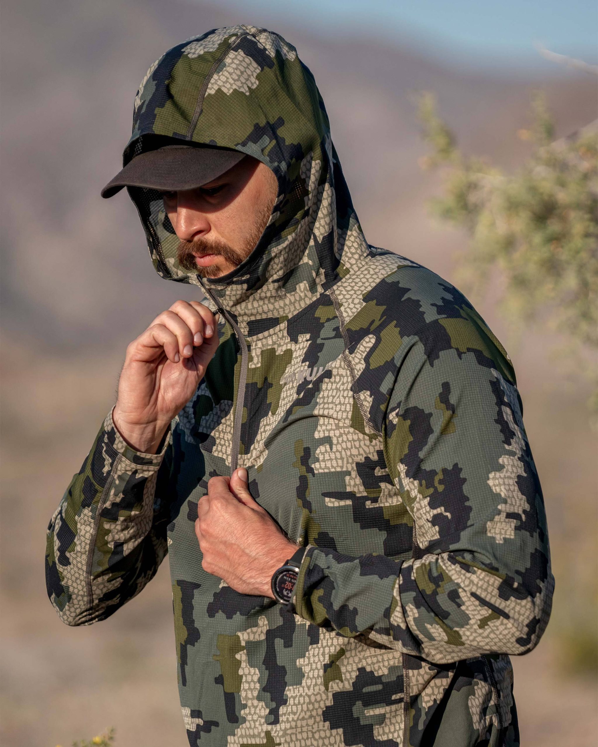 Tiburon Hybrid Hoodie | Khaki - Image 14