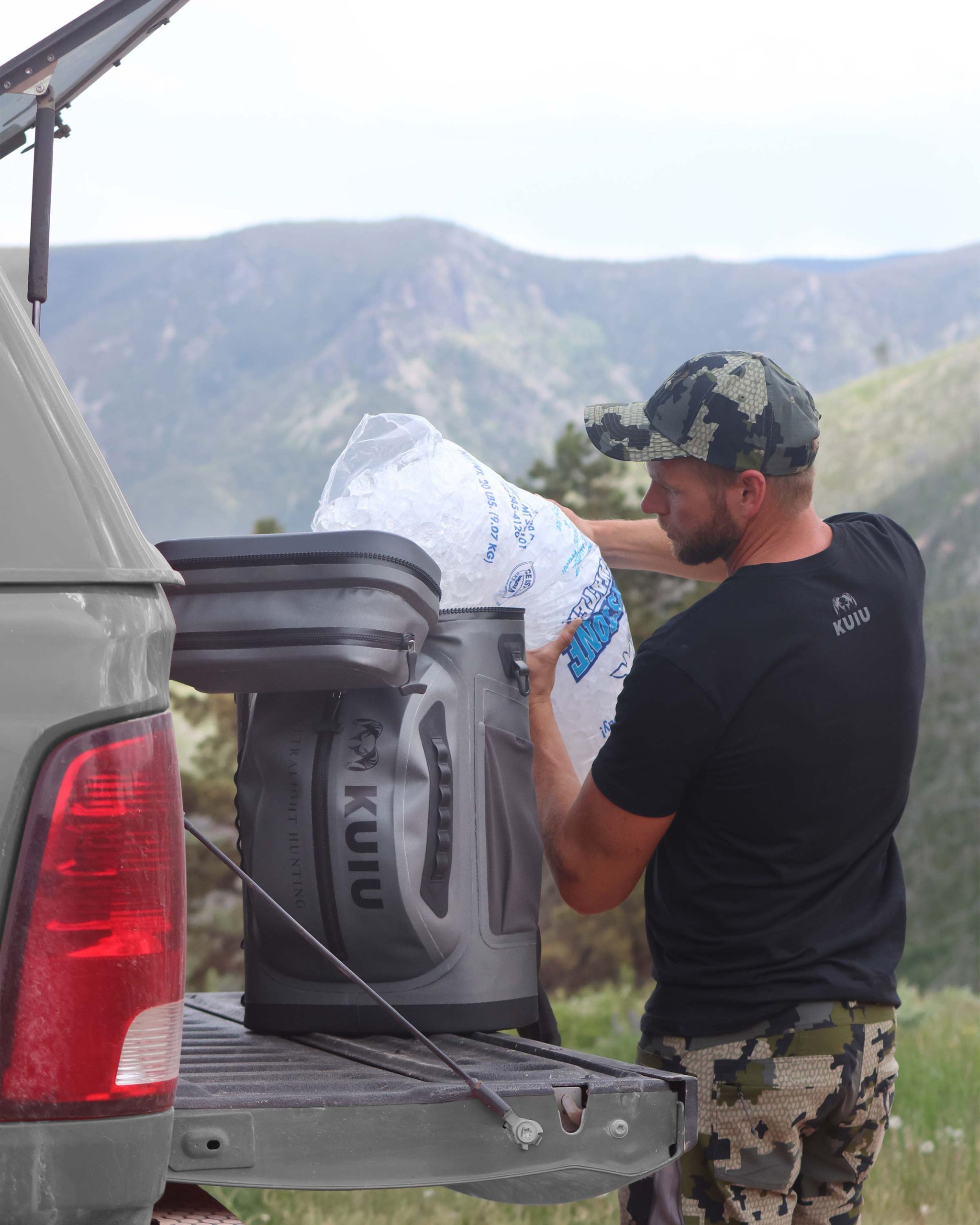 Kodiak 2000 Cooler Backpack | Stone - Image 6